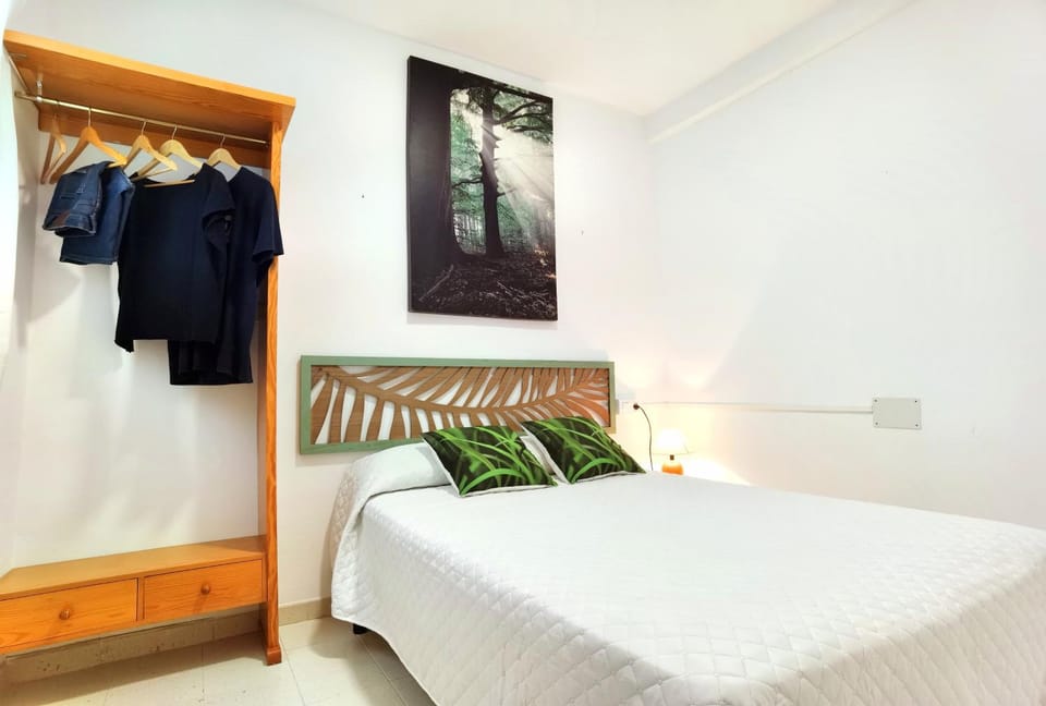 Bed, Bedroom, wardrobe
