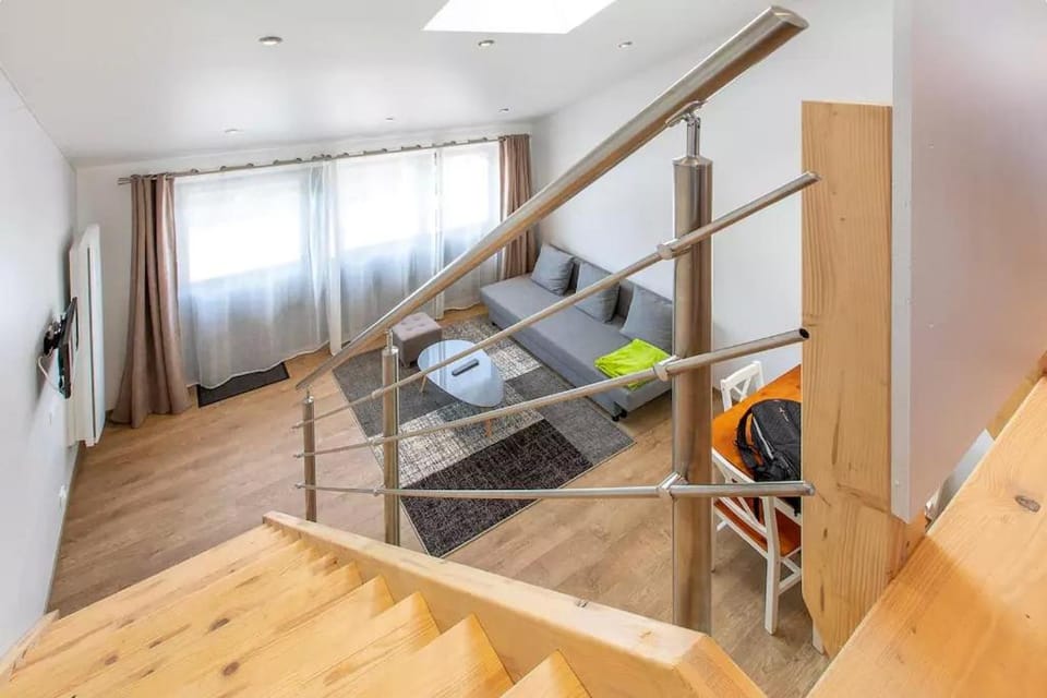 Domaine des Ecuries - Appartements meublés à Talloires Apartment in Menthon-Saint-Bernard