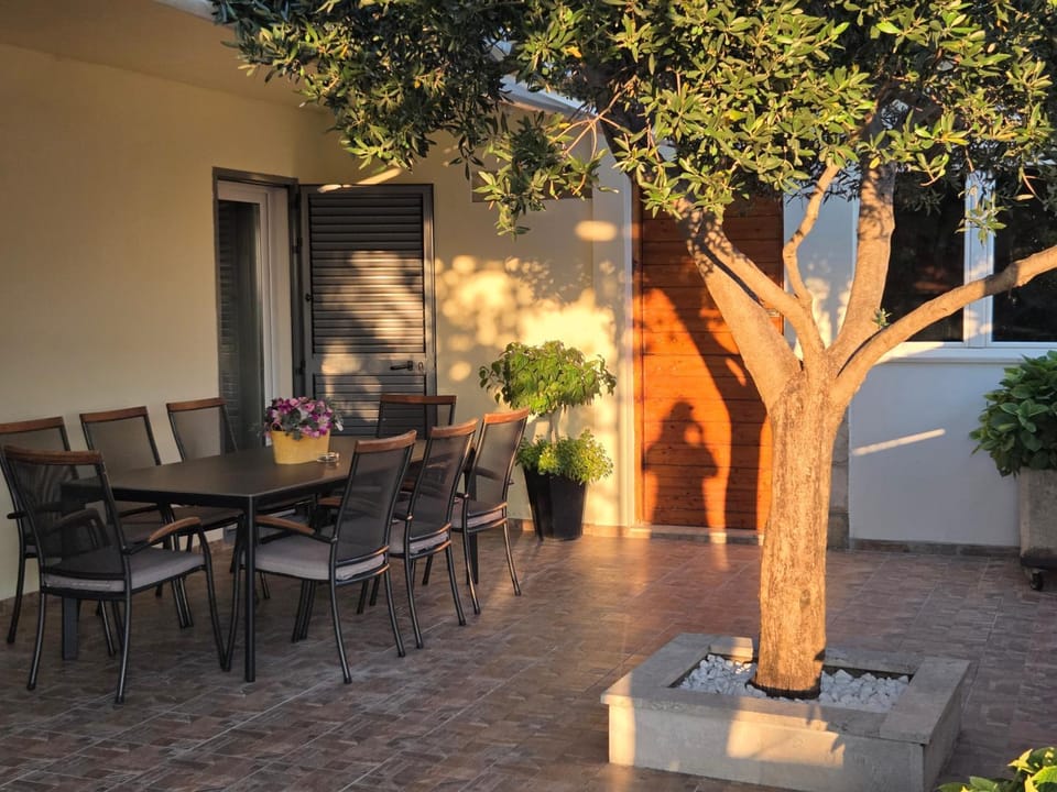 Patio, Day
