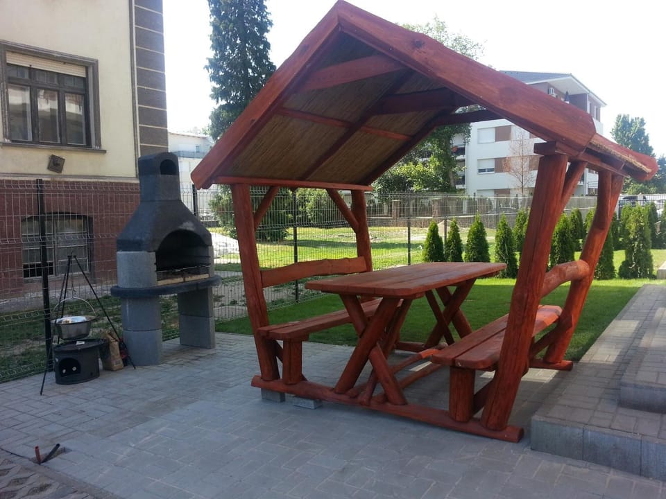 BBQ facilities, Garden
