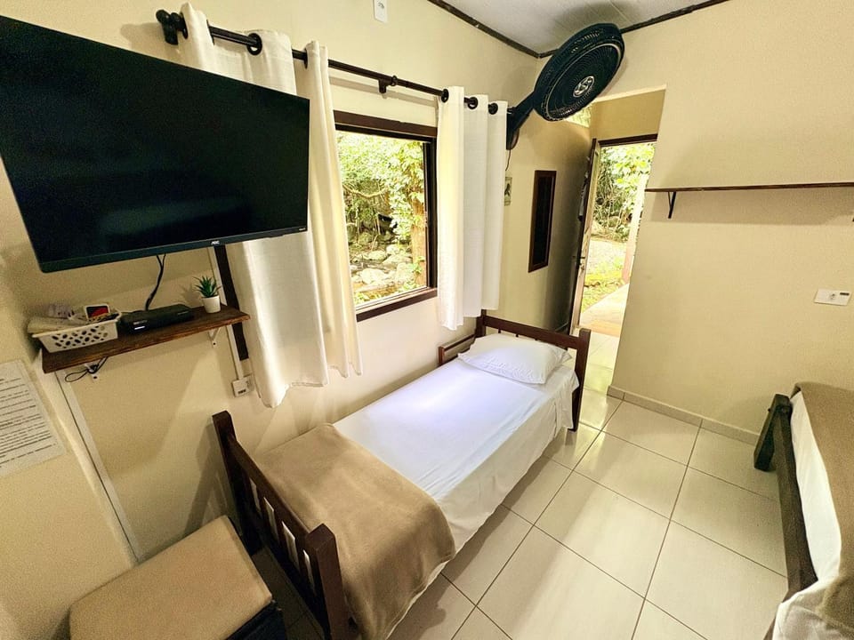 Chalé da cachoeira - Ilhabela House in Ilhabela