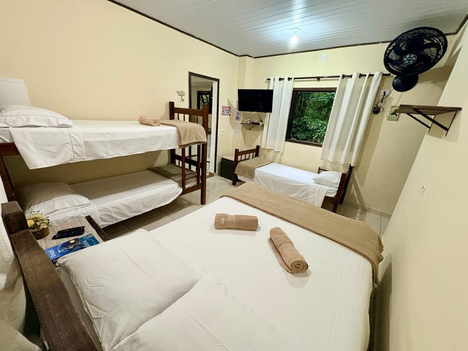 Chalé da cachoeira - Ilhabela House in Ilhabela