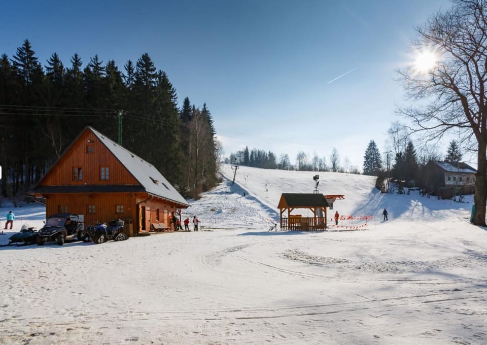 Property building, Winter, Skiing