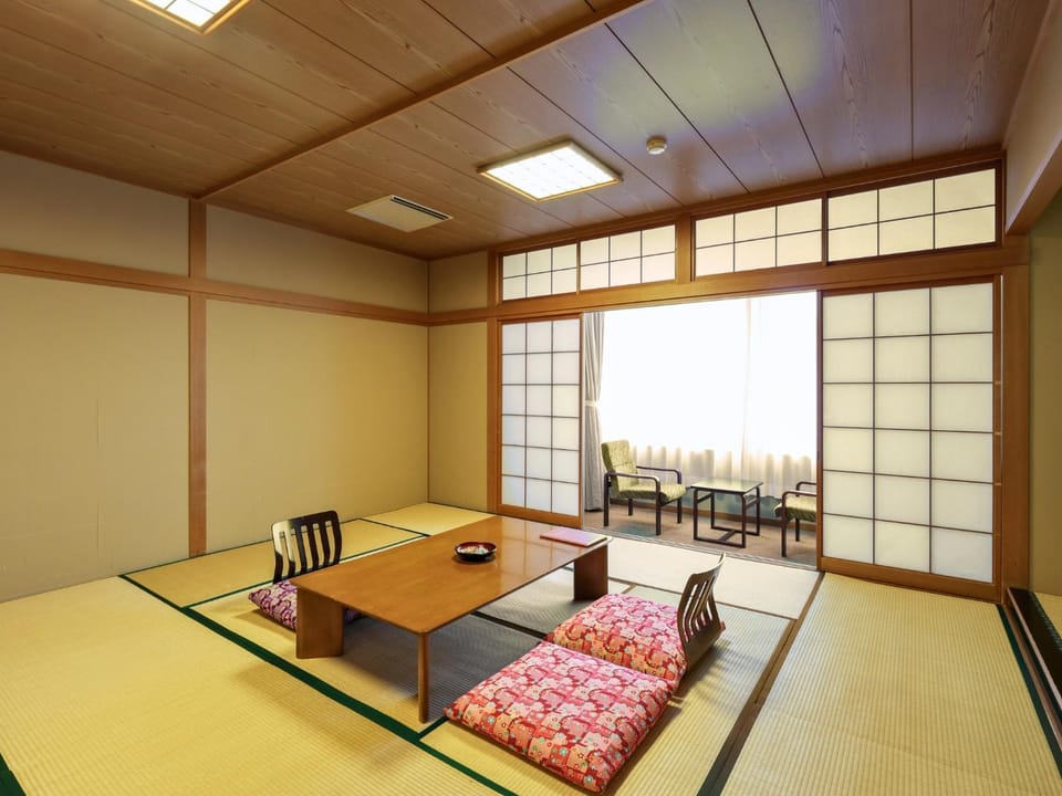 Photo of the whole room