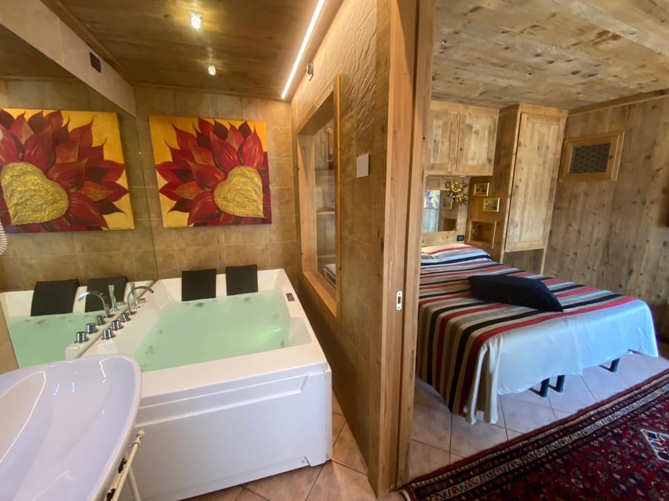 Hot Tub, View (from property/room), Bedroom