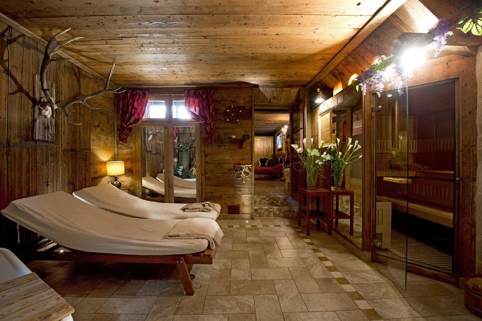 Massage, Sauna, Sauna, Steam room, Spa and wellness centre/facilities, towels