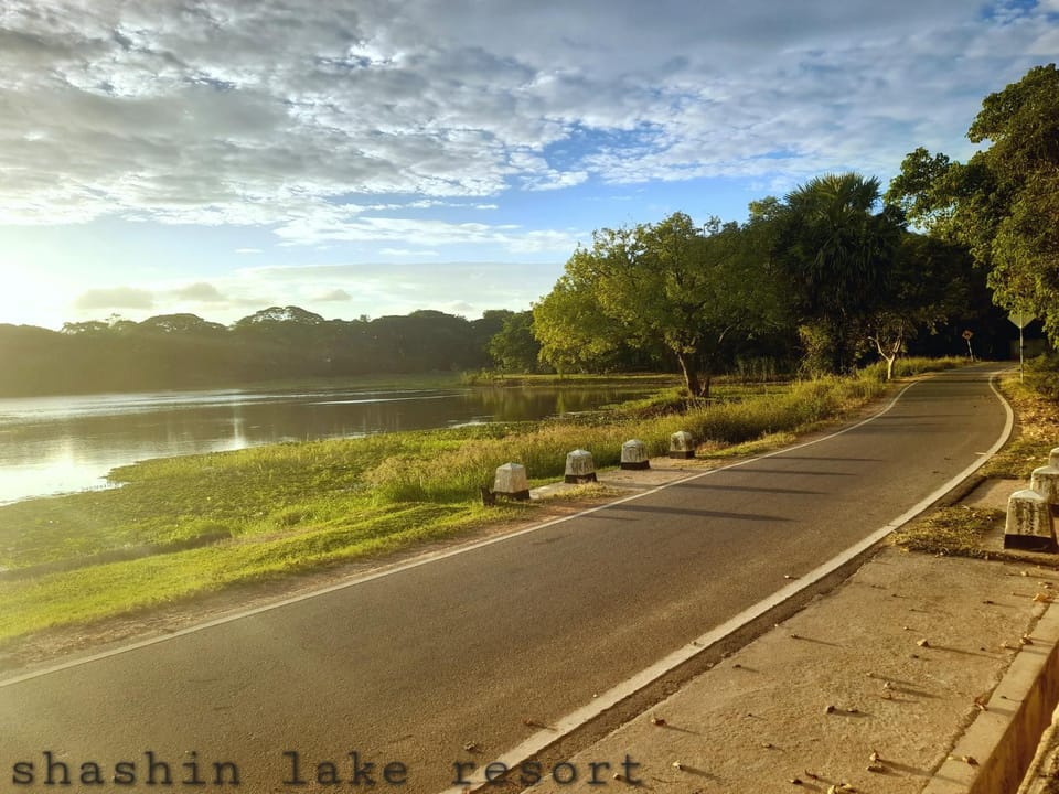 Shashin Lake Resort Bed and Breakfast in Dambulla