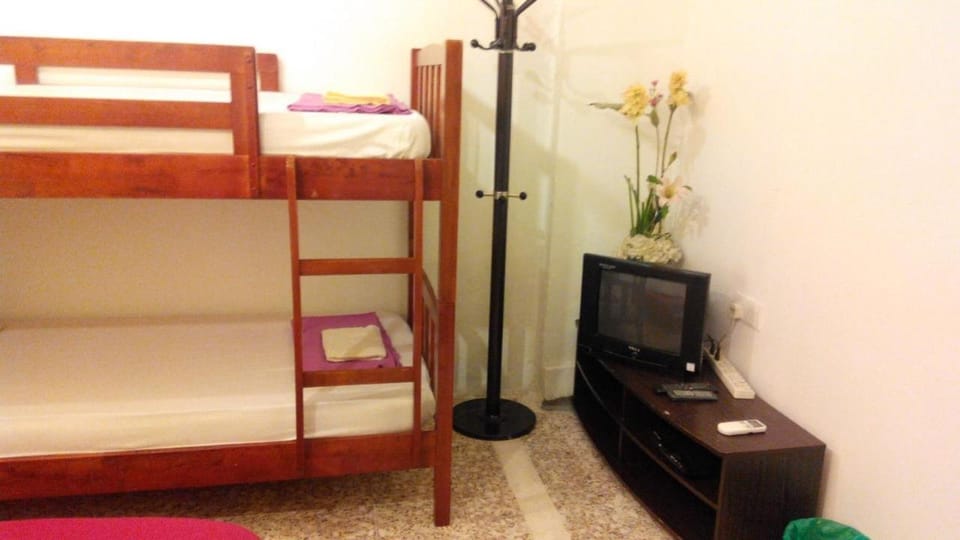 Cocoa Mews Cafe and Homestay Bed and Breakfast in George Town
