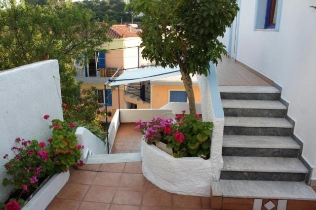Mahi Studios Apartment in Sporades, Greece