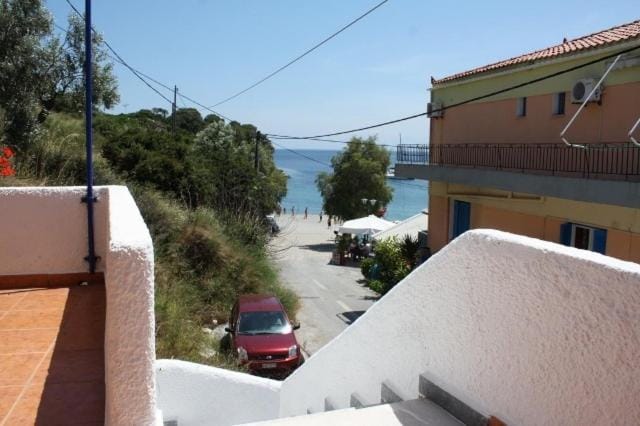 Mahi Studios Apartment in Sporades, Greece