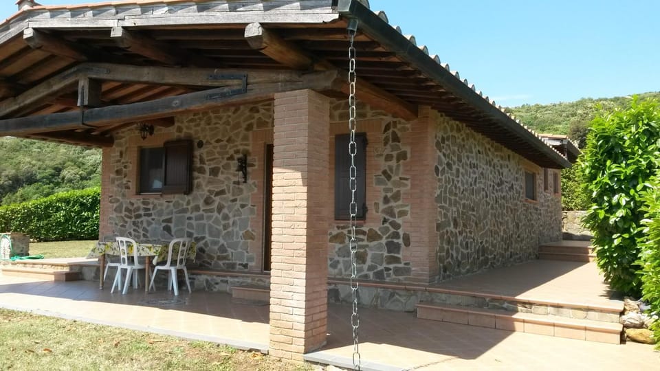Podere Mammoleta Farm Stay in Tuscany