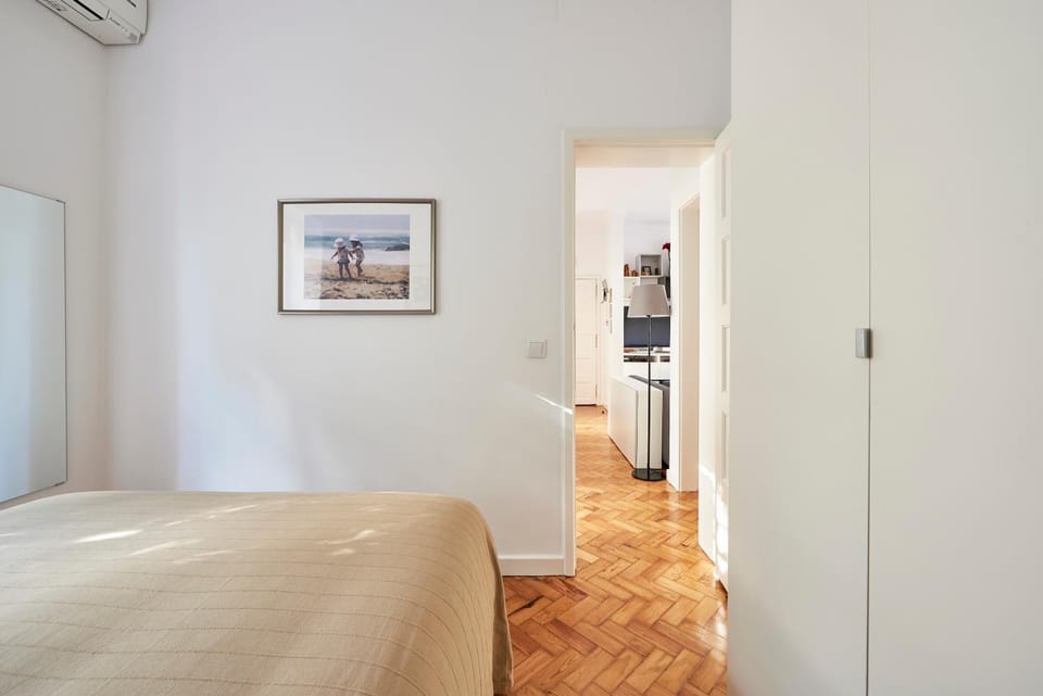 Lisbon Haven - By the METRO with AC Apartment in Lisbon