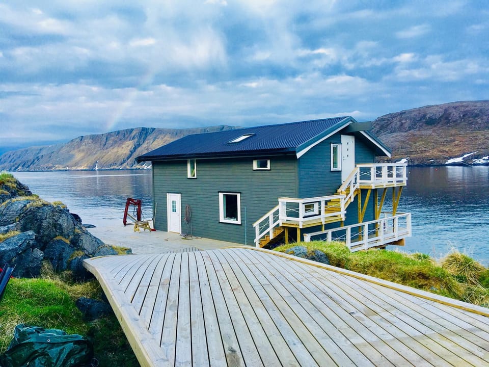 Facade/entrance, Balcony/Terrace, On site, Mountain view, Sea view