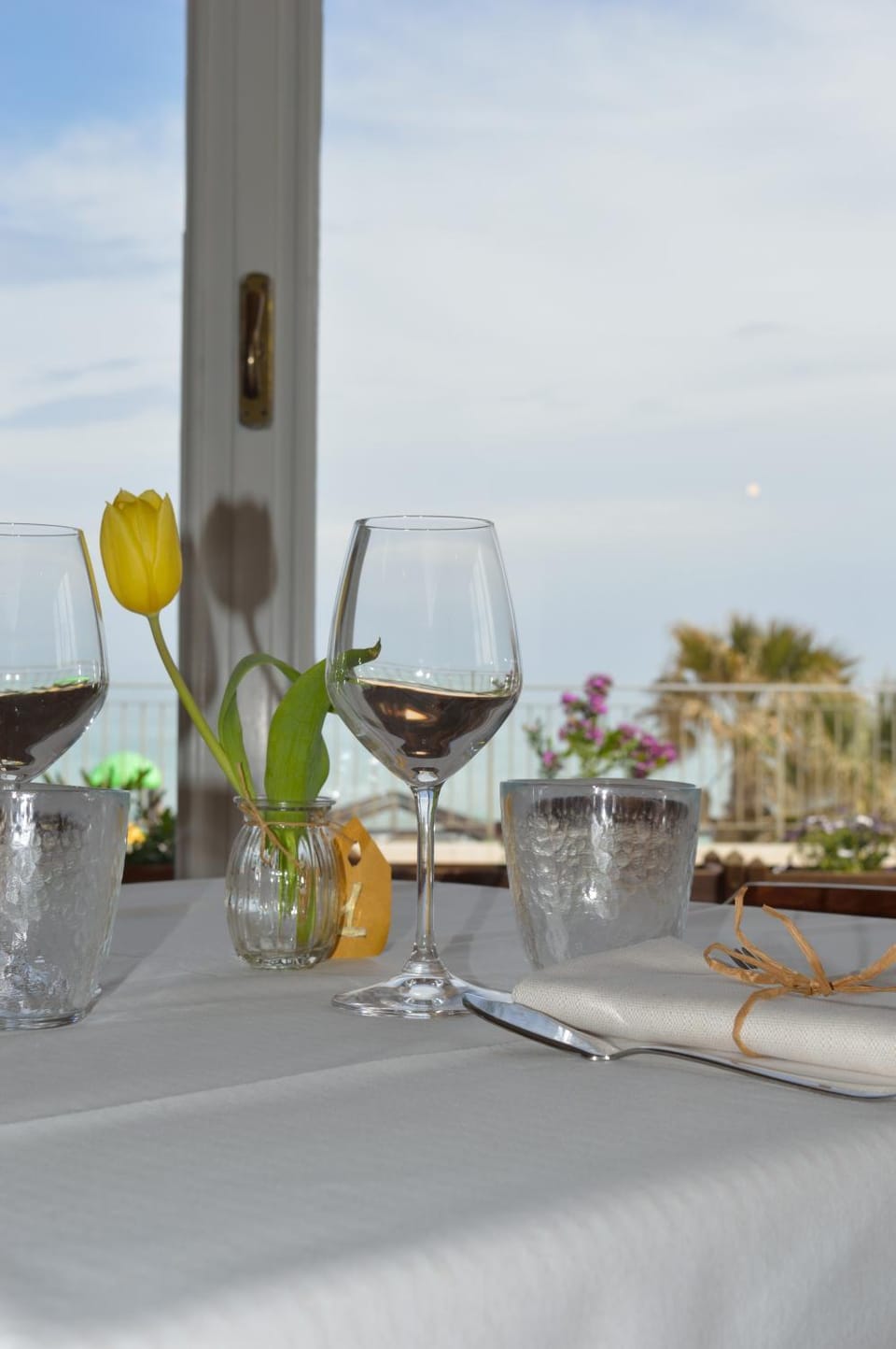 Sea view, Lunch, Dinner