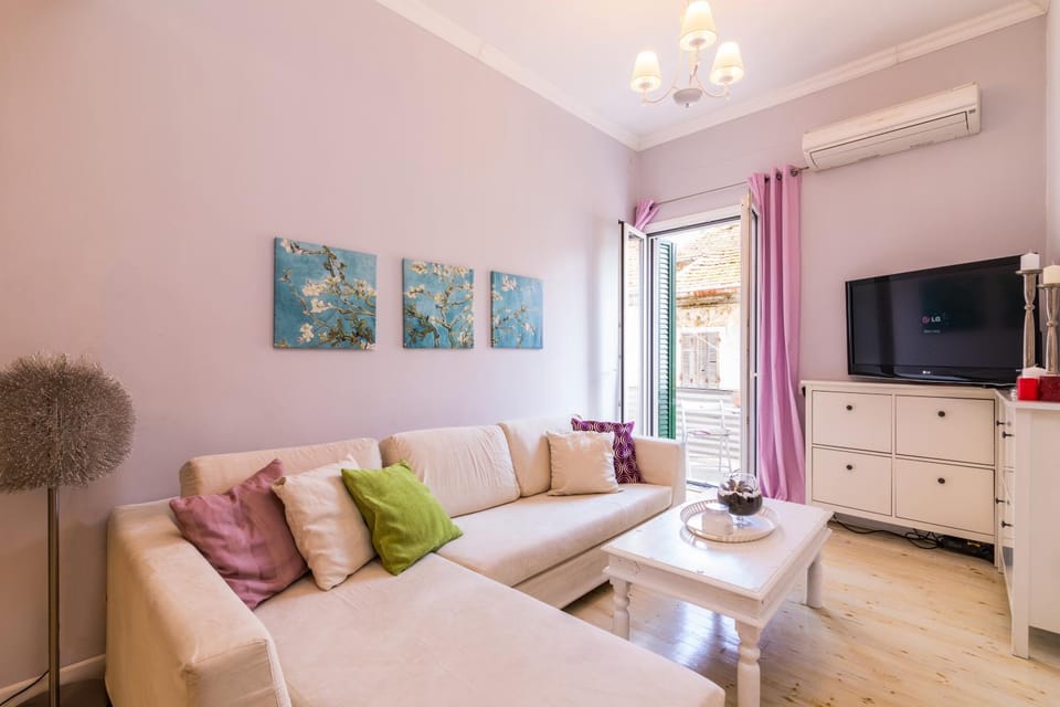TV and multimedia, Living room