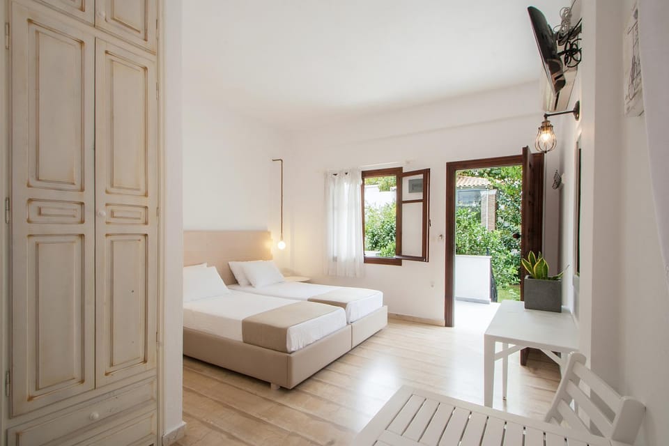 Paris Studios & Apartment Apartment in Sporades, Greece