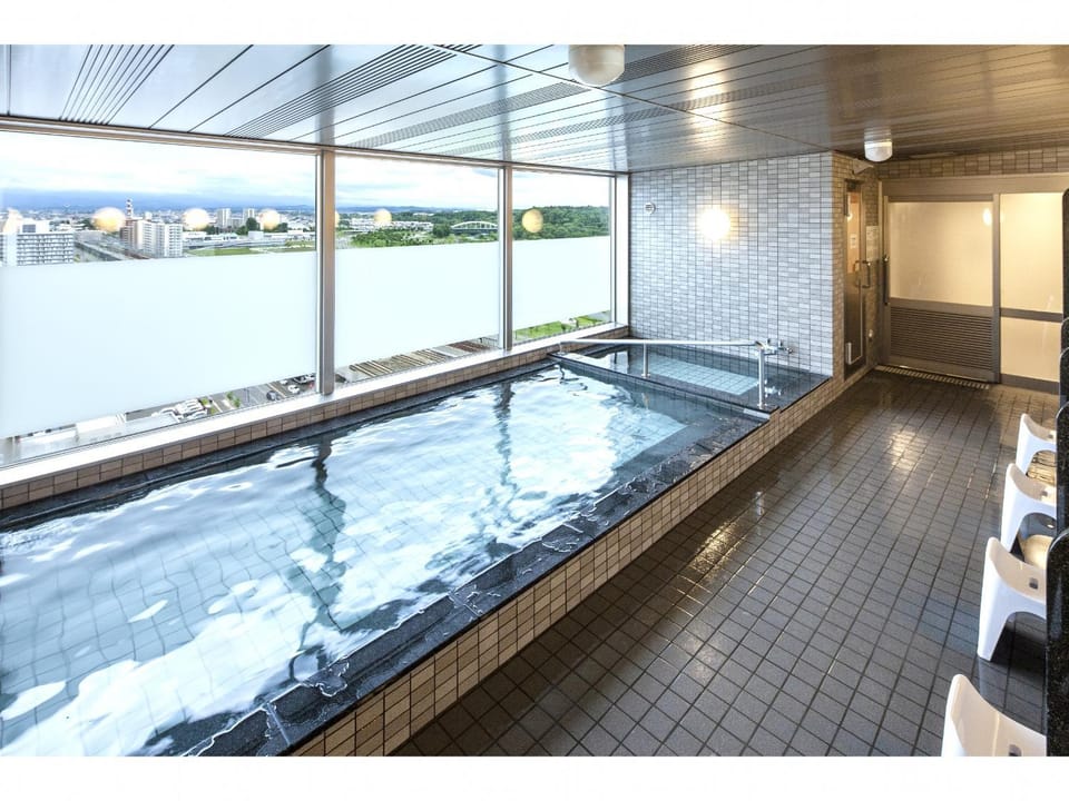 Public Bath, Public Bath