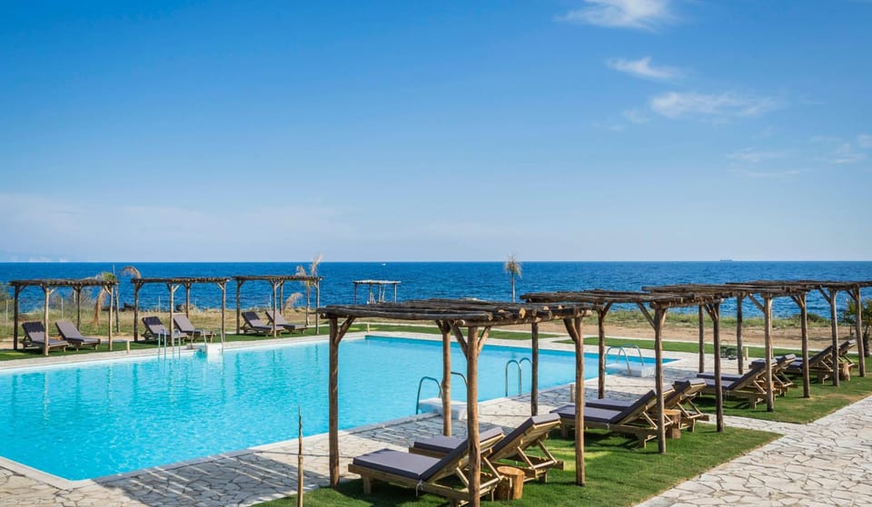 Lounge or bar, Swimming pool