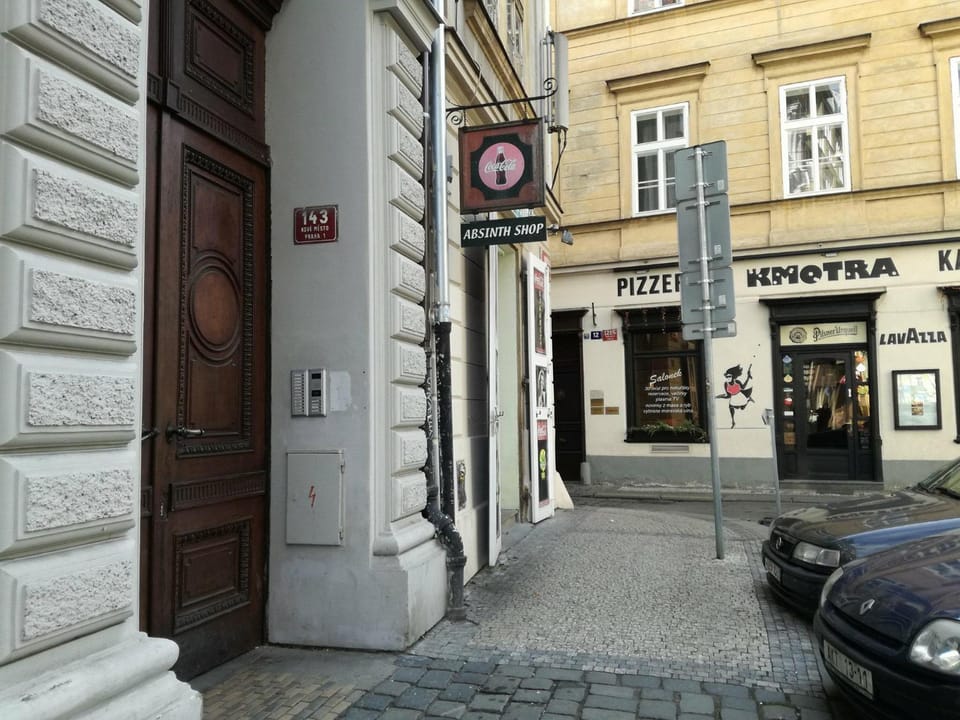 Property building, Facade/entrance