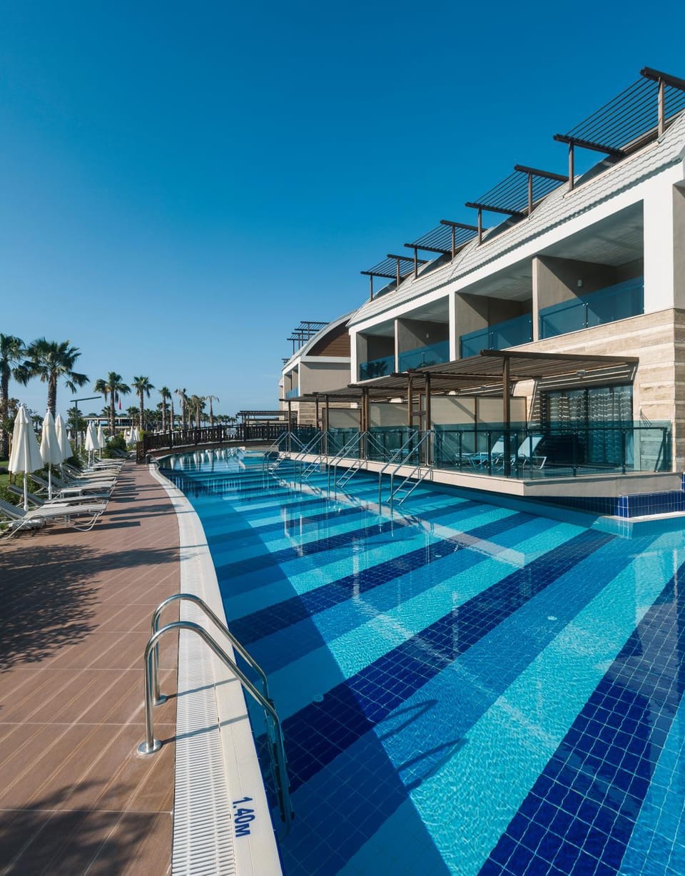 Property building, Swimming pool