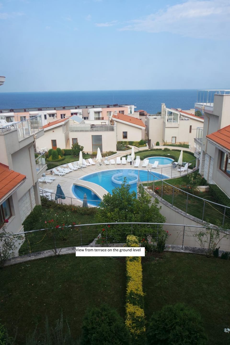 Pool view, Sea view
