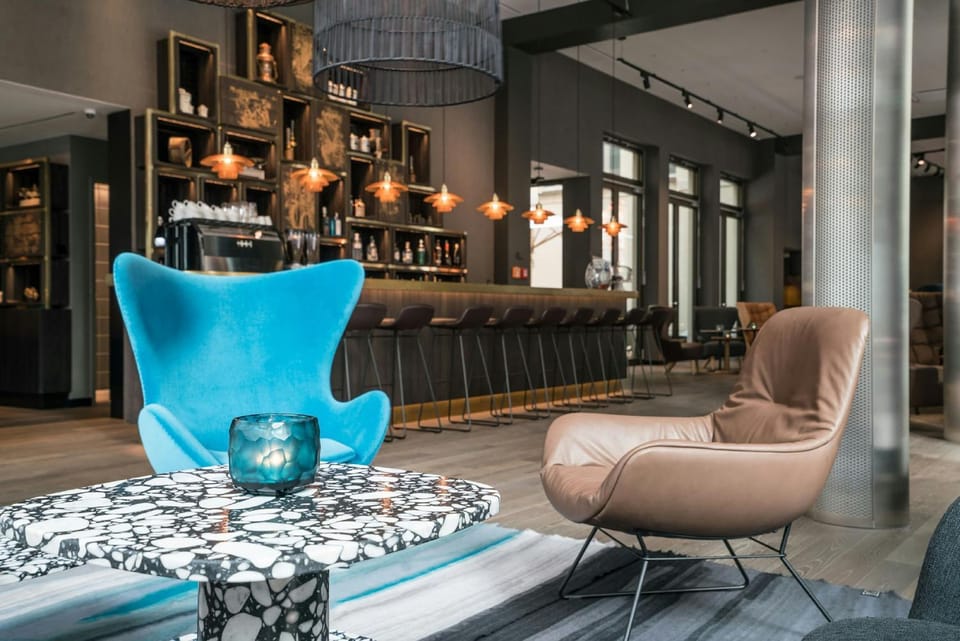 Lounge or bar