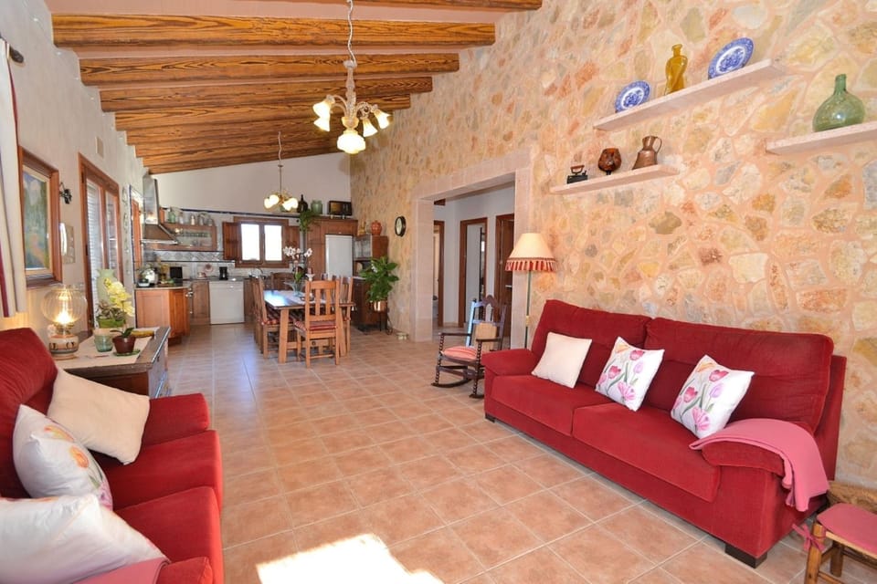 Communal lounge/ TV room, Living room