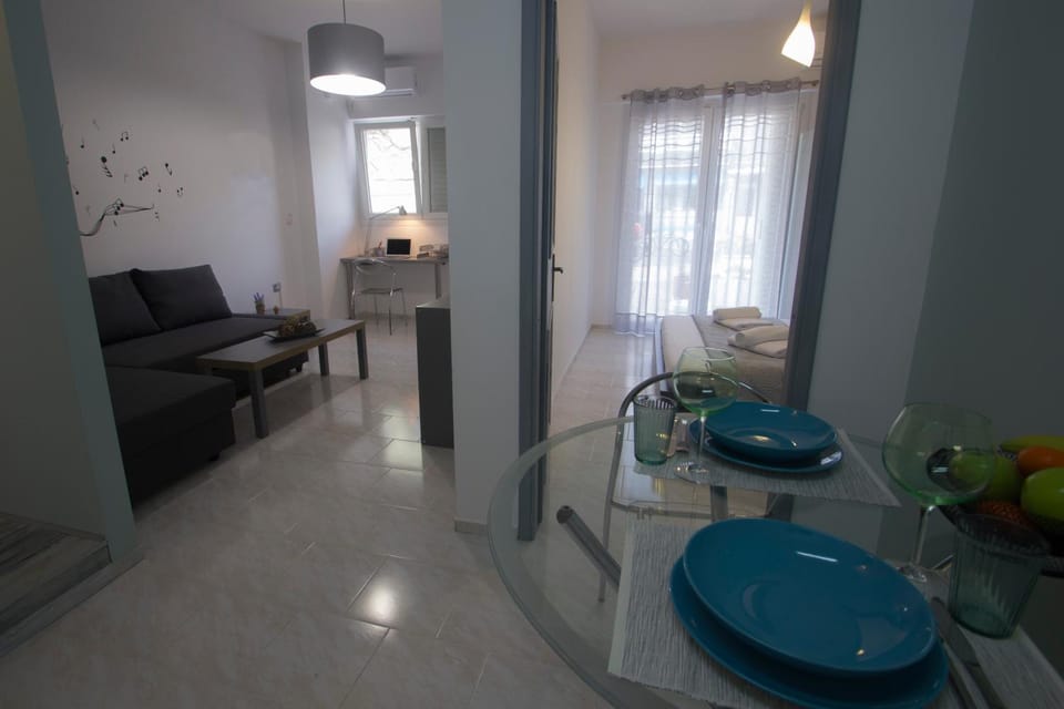 Kitchen or kitchenette, Living room, Bedroom