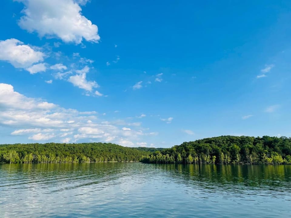Nearby landmark, Day, Natural landscape