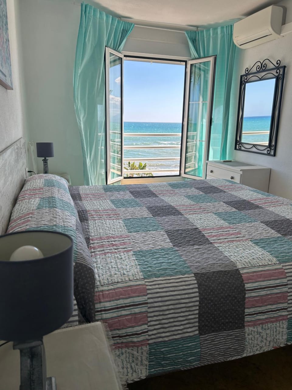 Bedroom, Sea view