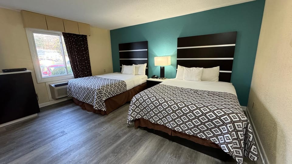 Bed, TV and multimedia