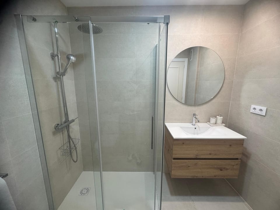 Shower, Bathroom