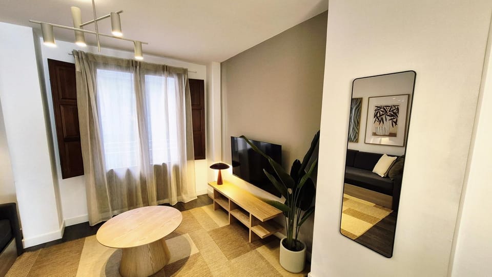 TV and multimedia, Dining area