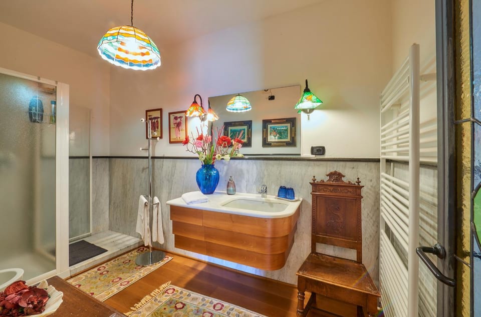 B&B - FORESTERIA - Frontelago Lake Como Bed and Breakfast in Mandello del Lario