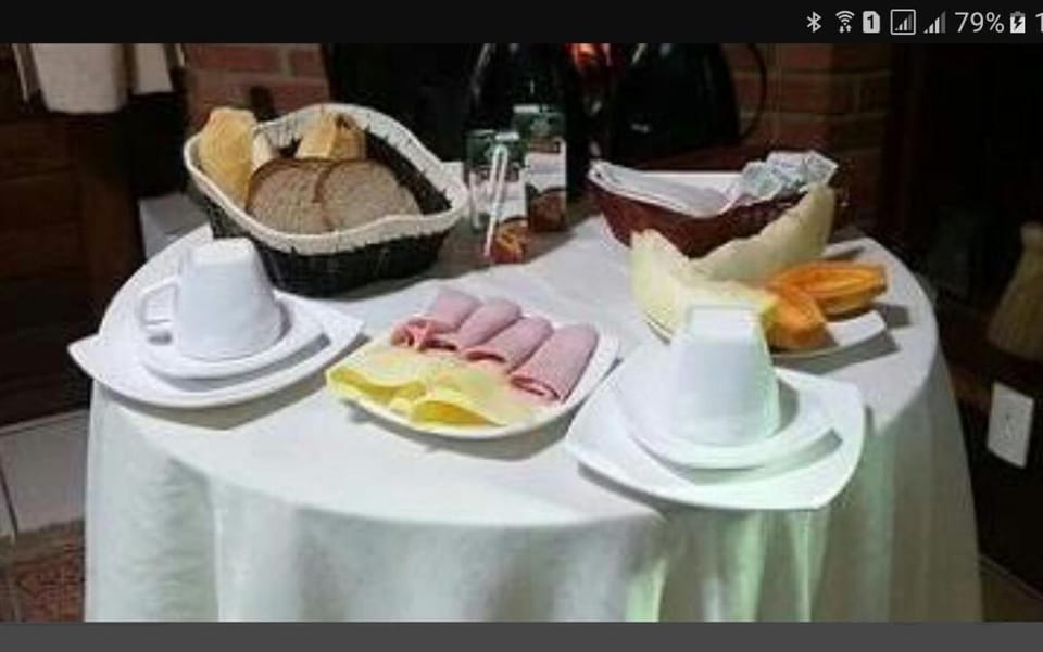 Breakfast, Continental breakfast