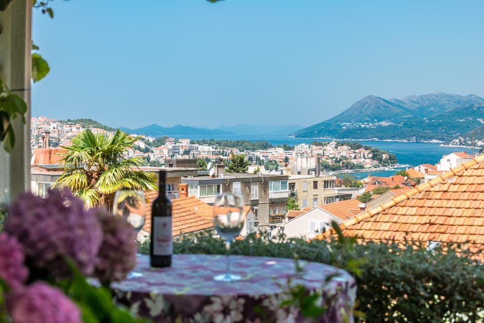 Garden, Balcony/Terrace, City view, Sea view