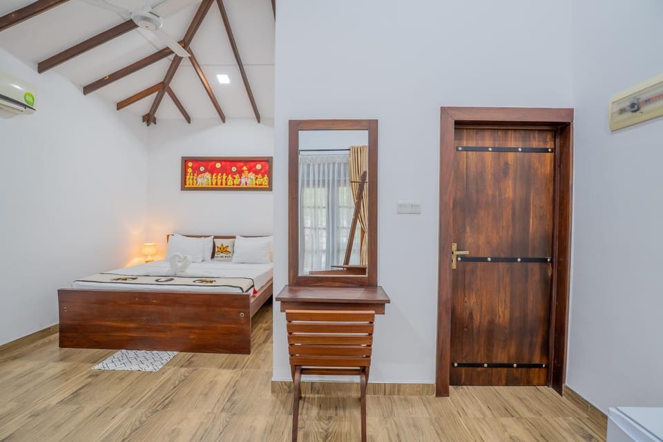 Bed, Photo of the whole room, Bedroom, air conditioner