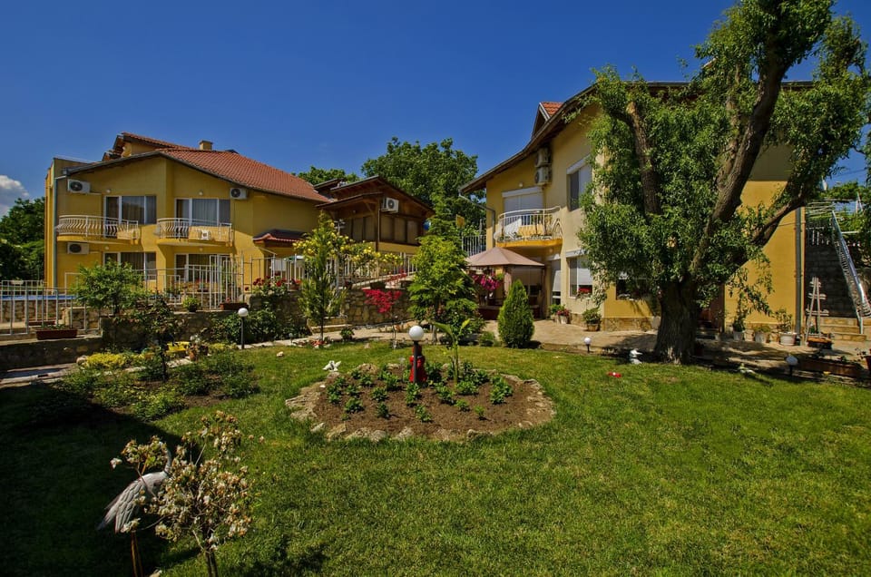 Facade/entrance, Garden