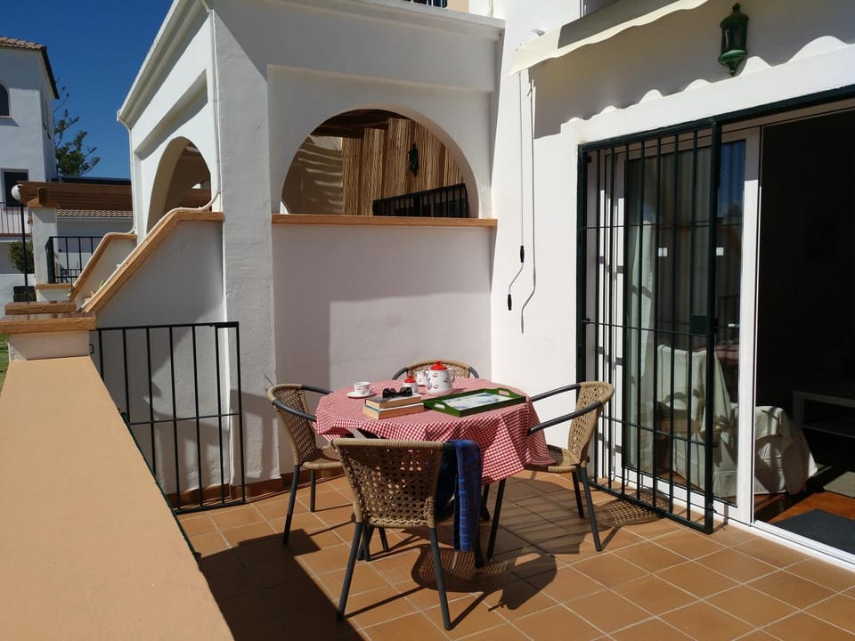 Patio, Garden, Balcony/Terrace, Swimming pool
