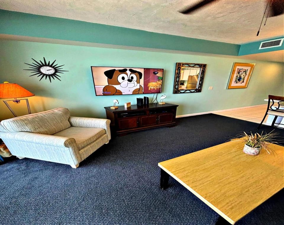 Wyndham Ocean Walk -1302 Vacation in Comfort and luxury - 1BR Direct Oceanfront Apartment in Florida