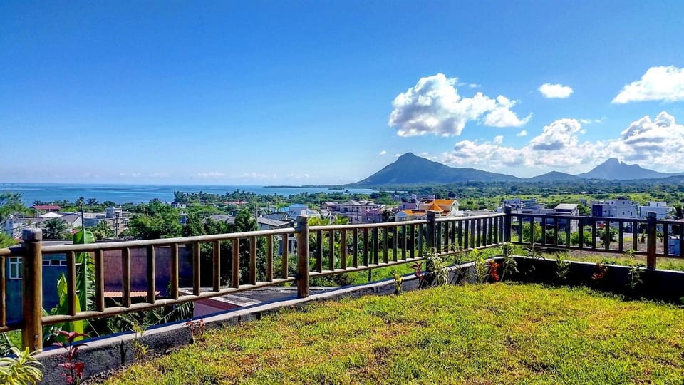 Garden, Balcony/Terrace, City view, Landmark view, Mountain view, Sea view