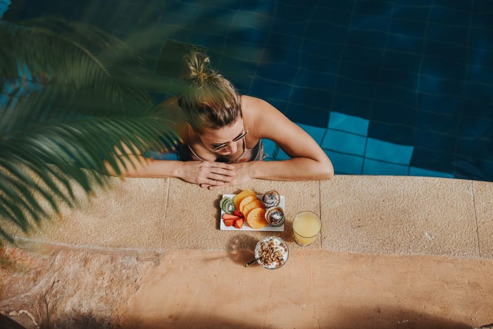 Food and drinks, Swimming pool