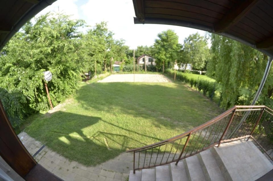 Garden, Balcony/Terrace