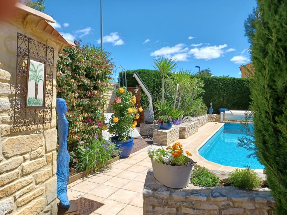 Pool view, Swimming pool