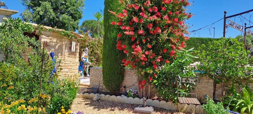 Lou Bagnou Mi-Clos House in Provence-Alpes-Côte d'Azur