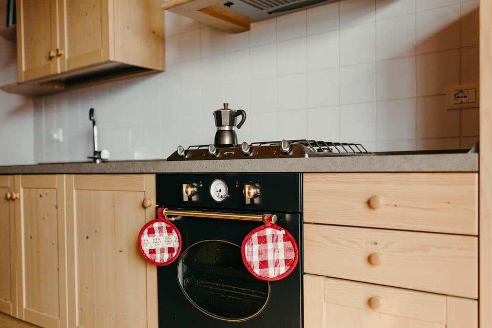pet friendly, stove