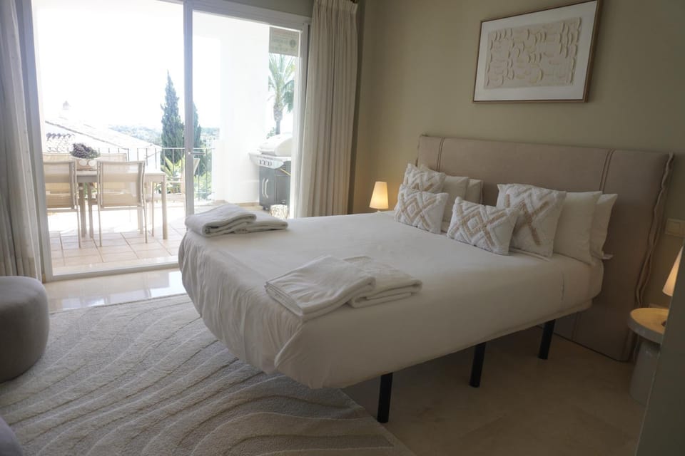 La Concha Vista La Quinta Apartment in Marbella
