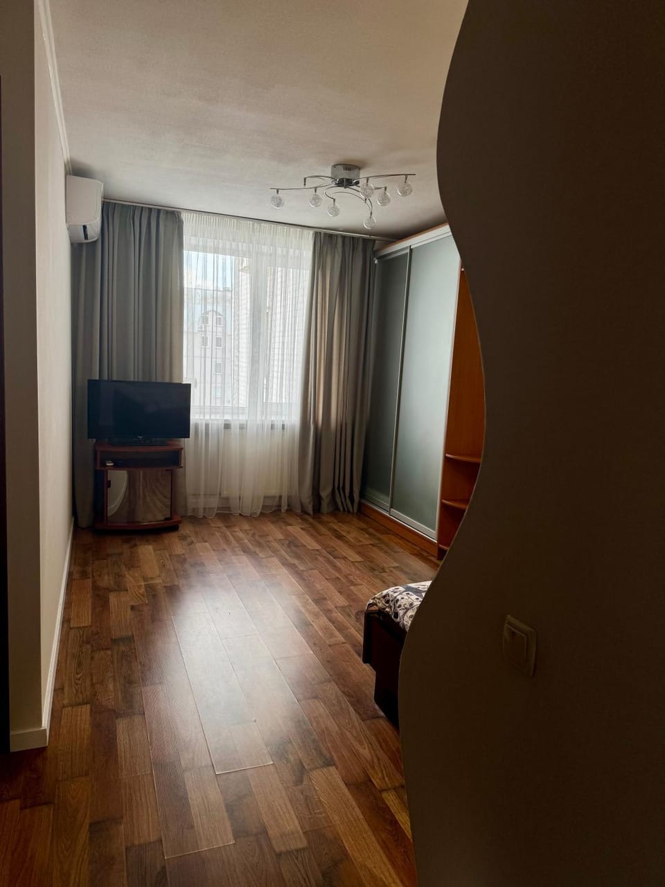 Квартира на березі Дніпра у новому будинку! Apartment in Ukraine