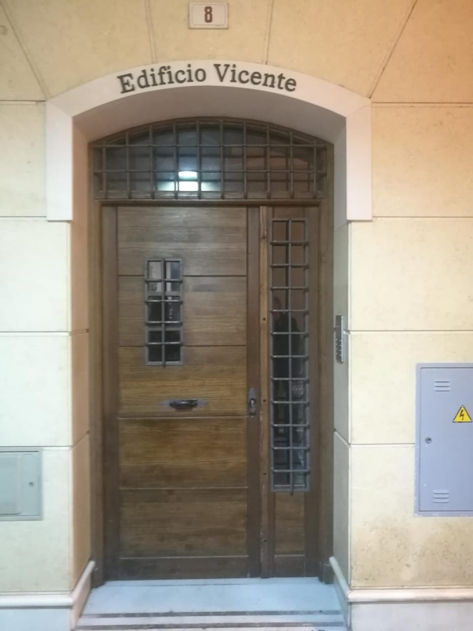 Facade/entrance