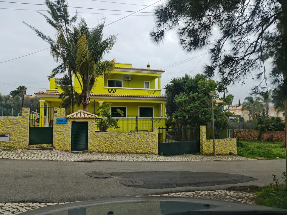 Property building, Day